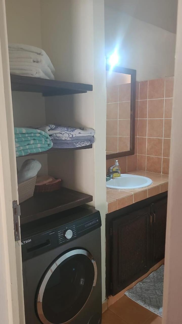 Villa Bord De Mer Avec Piscine Sali Tapé Εξωτερικό φωτογραφία
